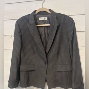 Tahari ASL Charcoal Pinstripe Blazer Size 16P Great condition!